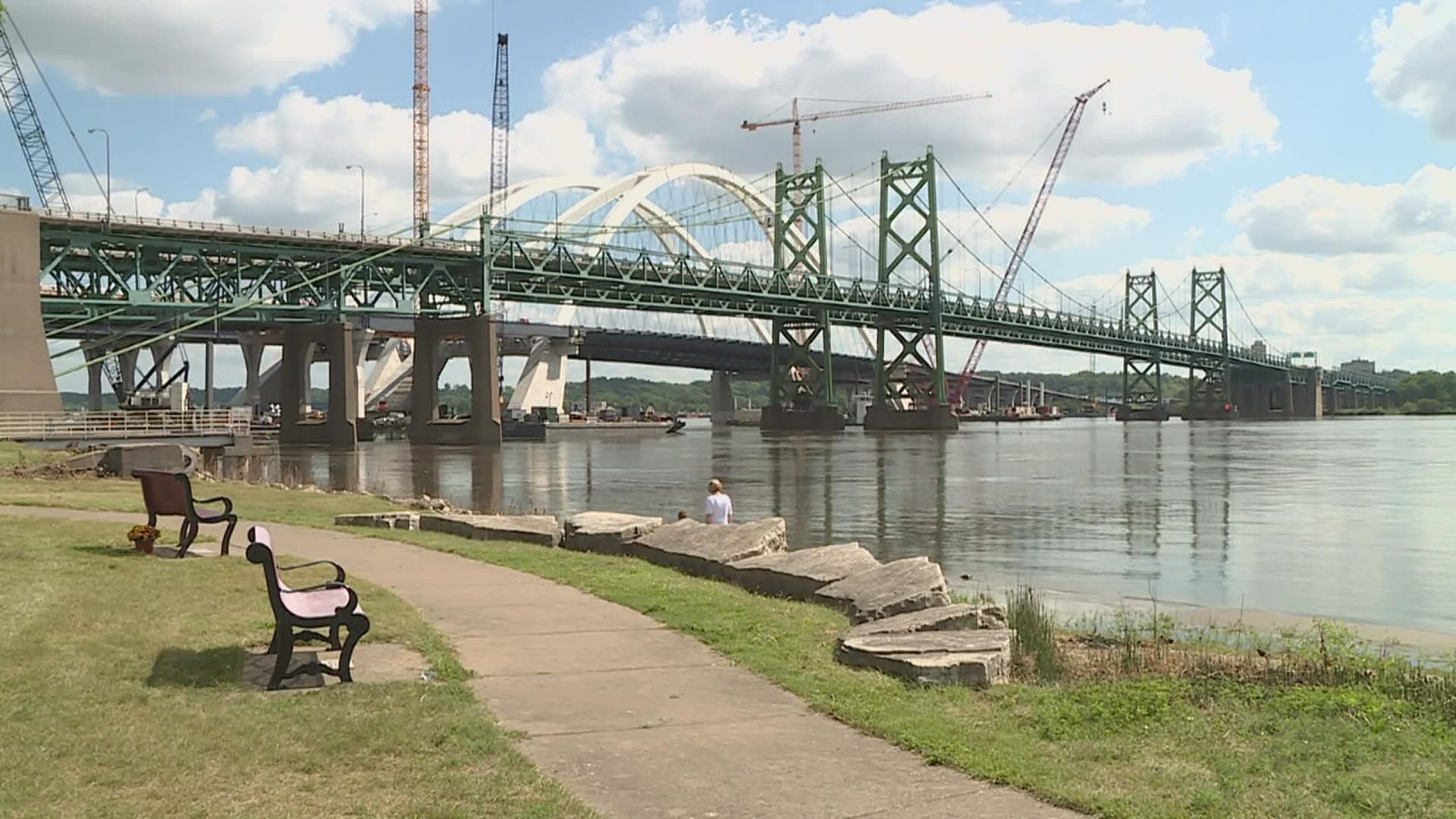 With old I-74 Bridge meeting the end of its life, the Quad City is offering a new 5K route that lets runners cross the bridge for the first and/or last time.