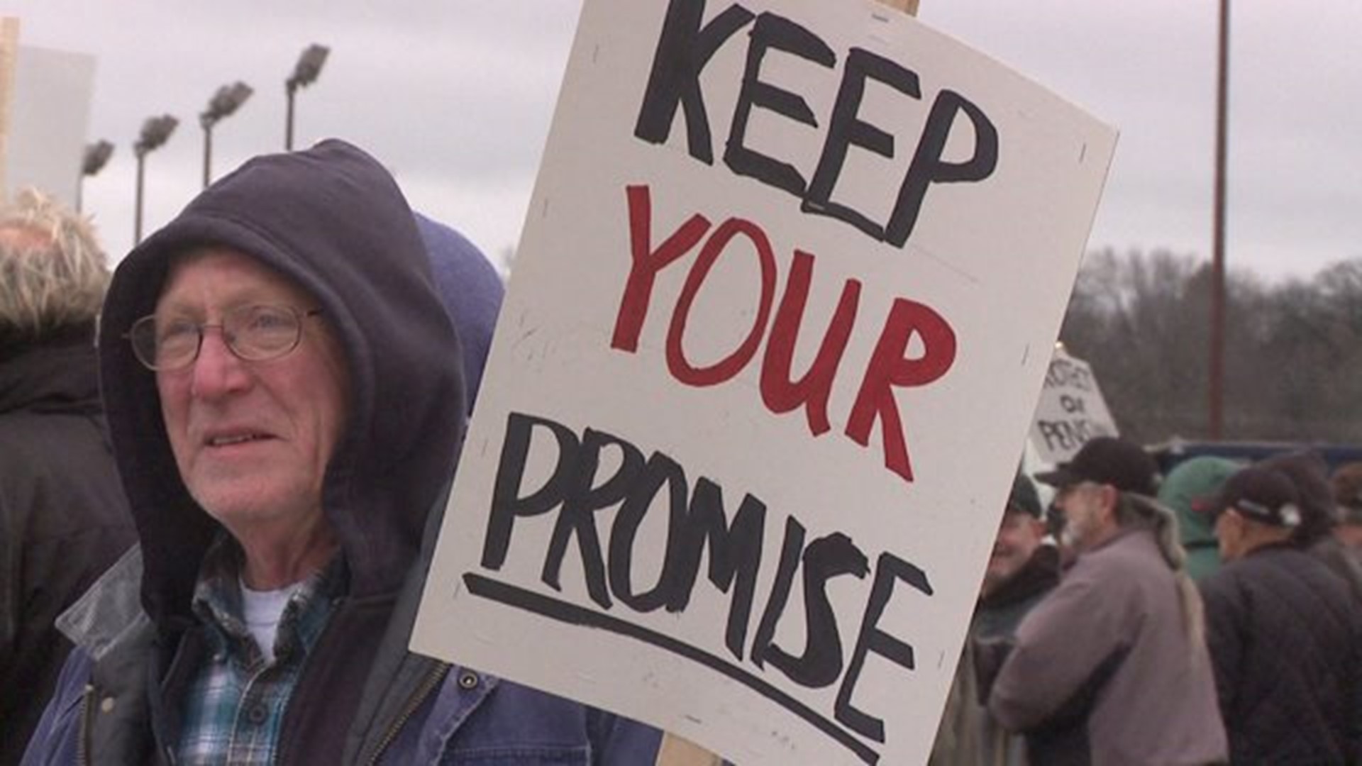 Local Teamsters Spend Black Friday Rallying Against Pension Cuts