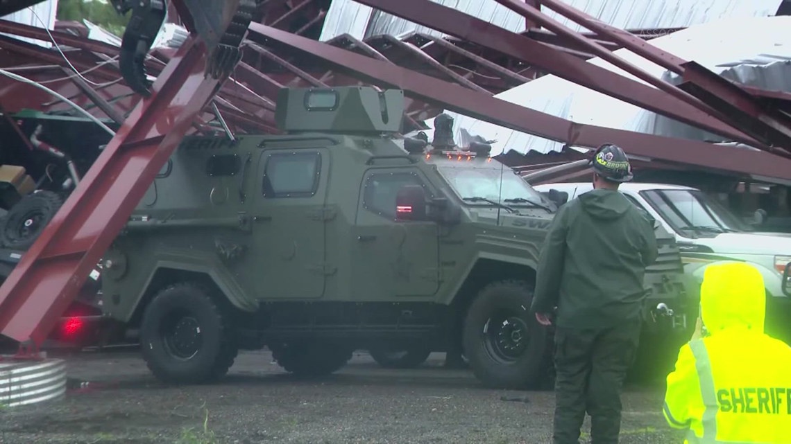 Millions of Floridians without power after Hurricane Milton tears