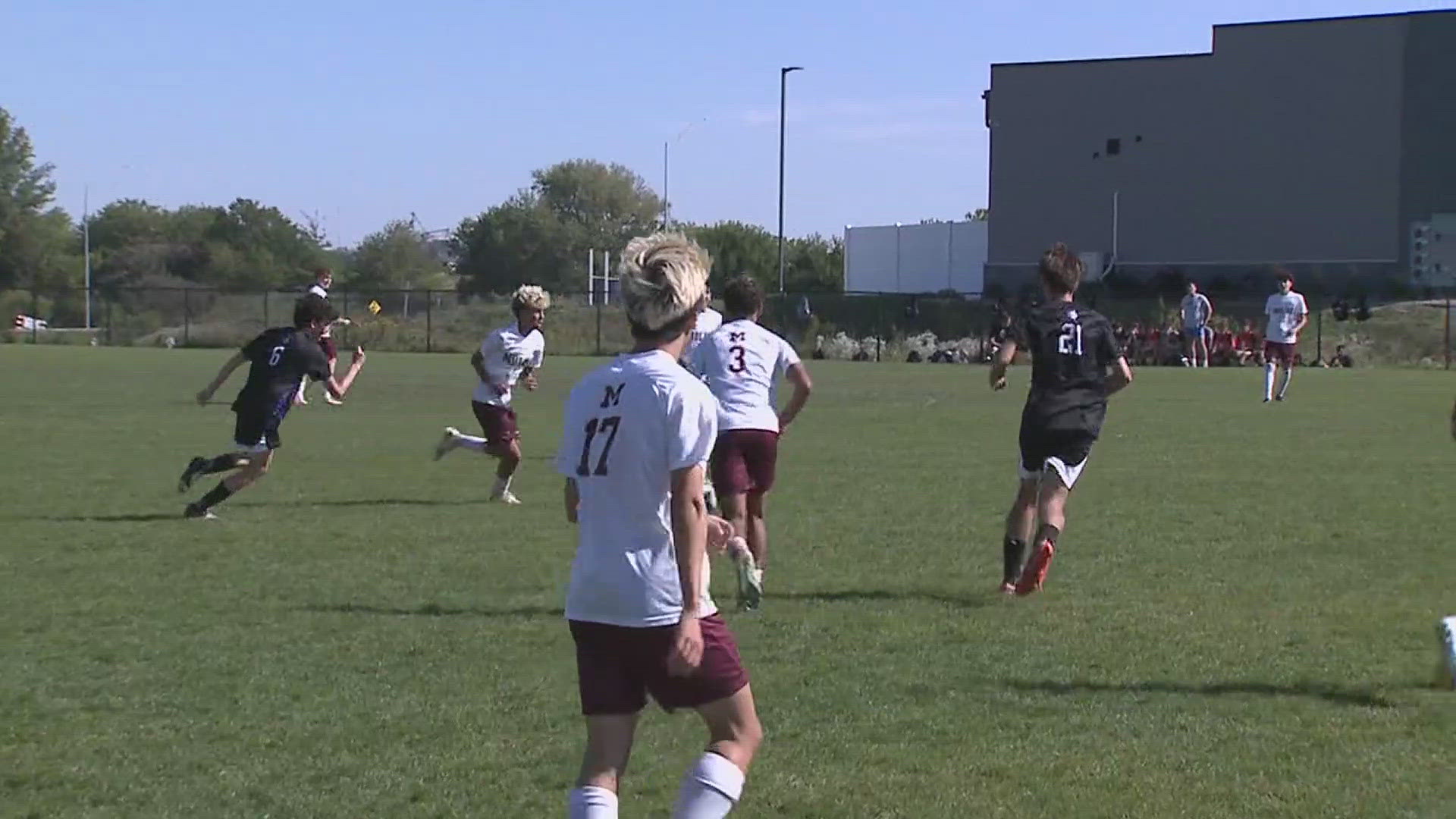 Moline beat Downers Grove North 2-1.