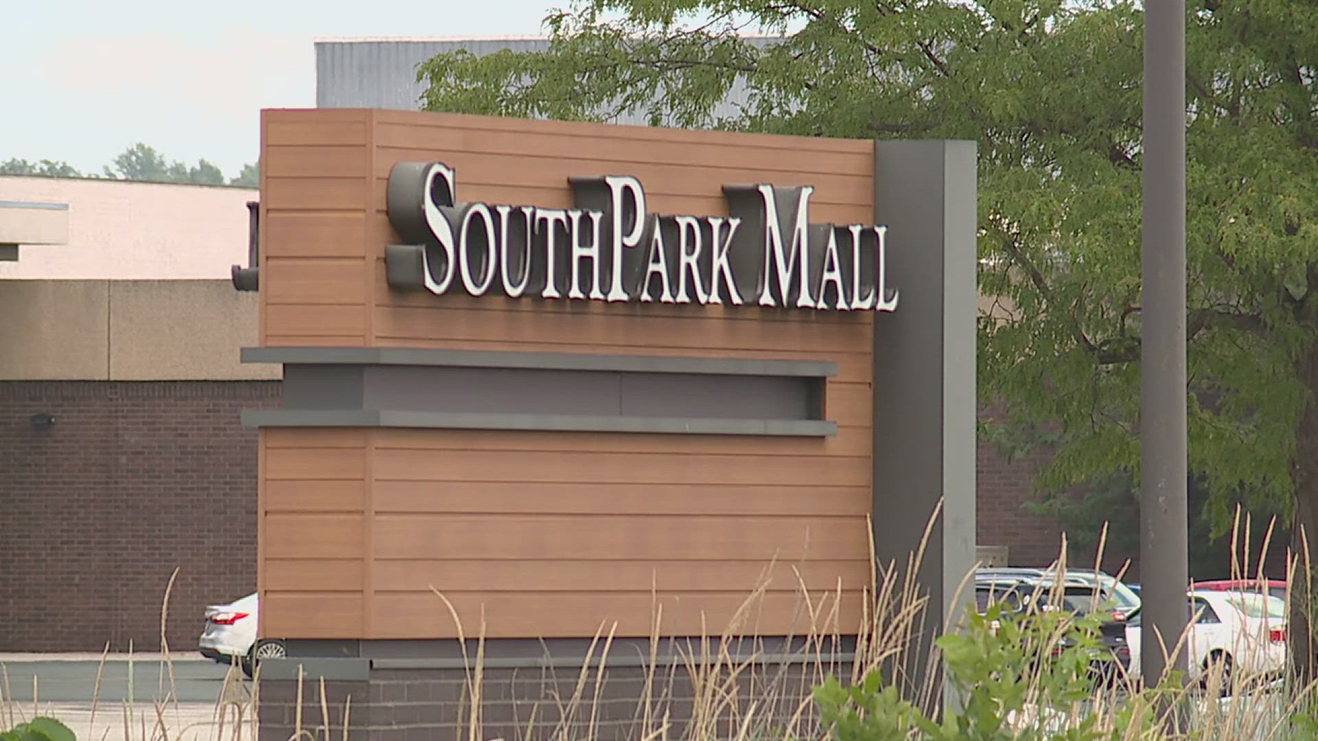 One SouthPark store owner said there's currently more vacant storefronts than businesses.