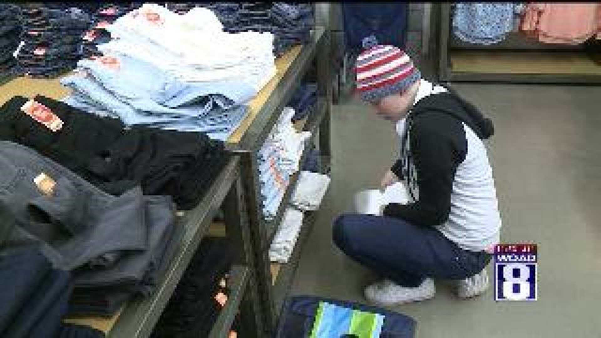 Old Navy opens early for two young cancer patients