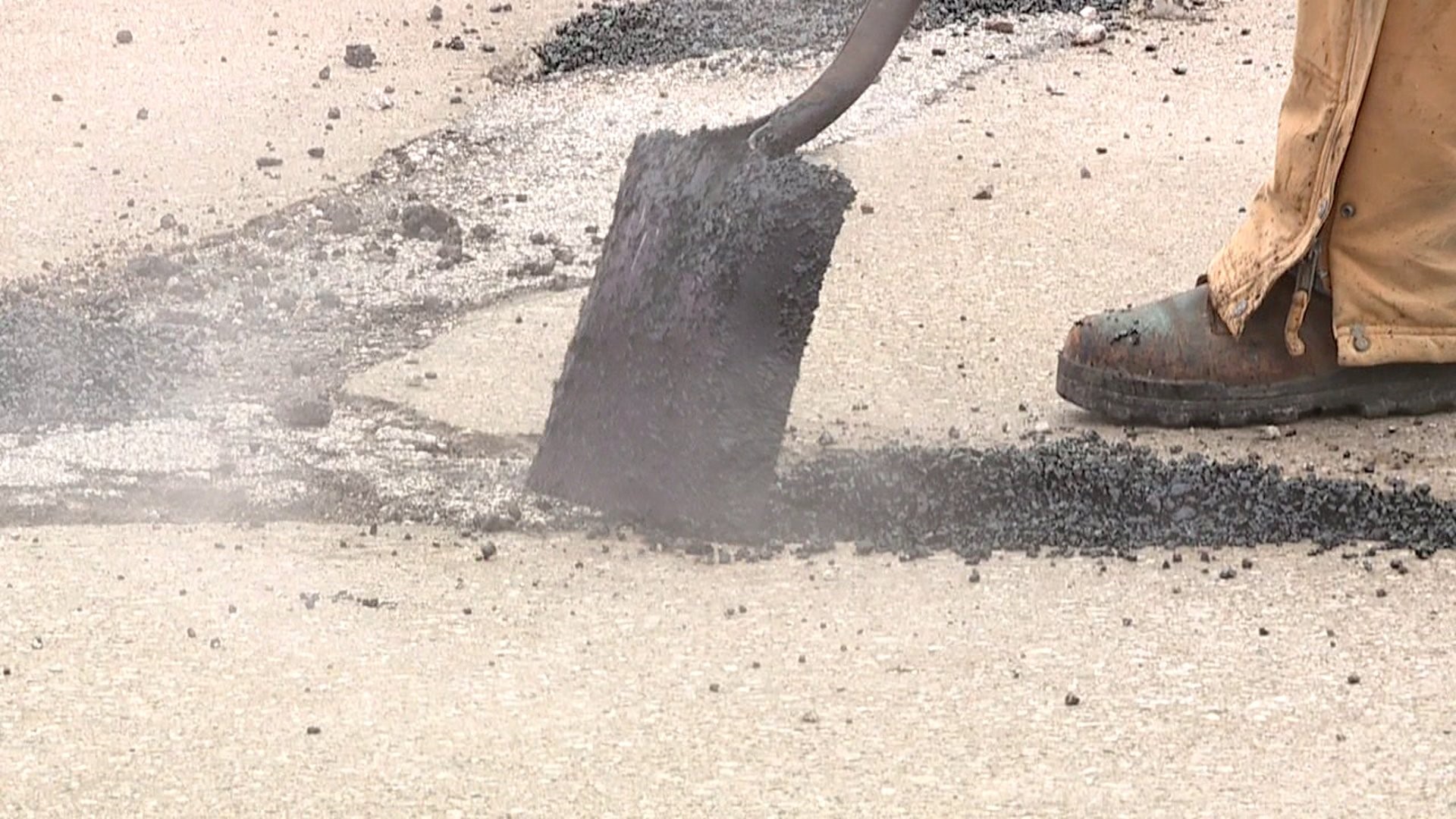 Potholes create problem for Moline crews