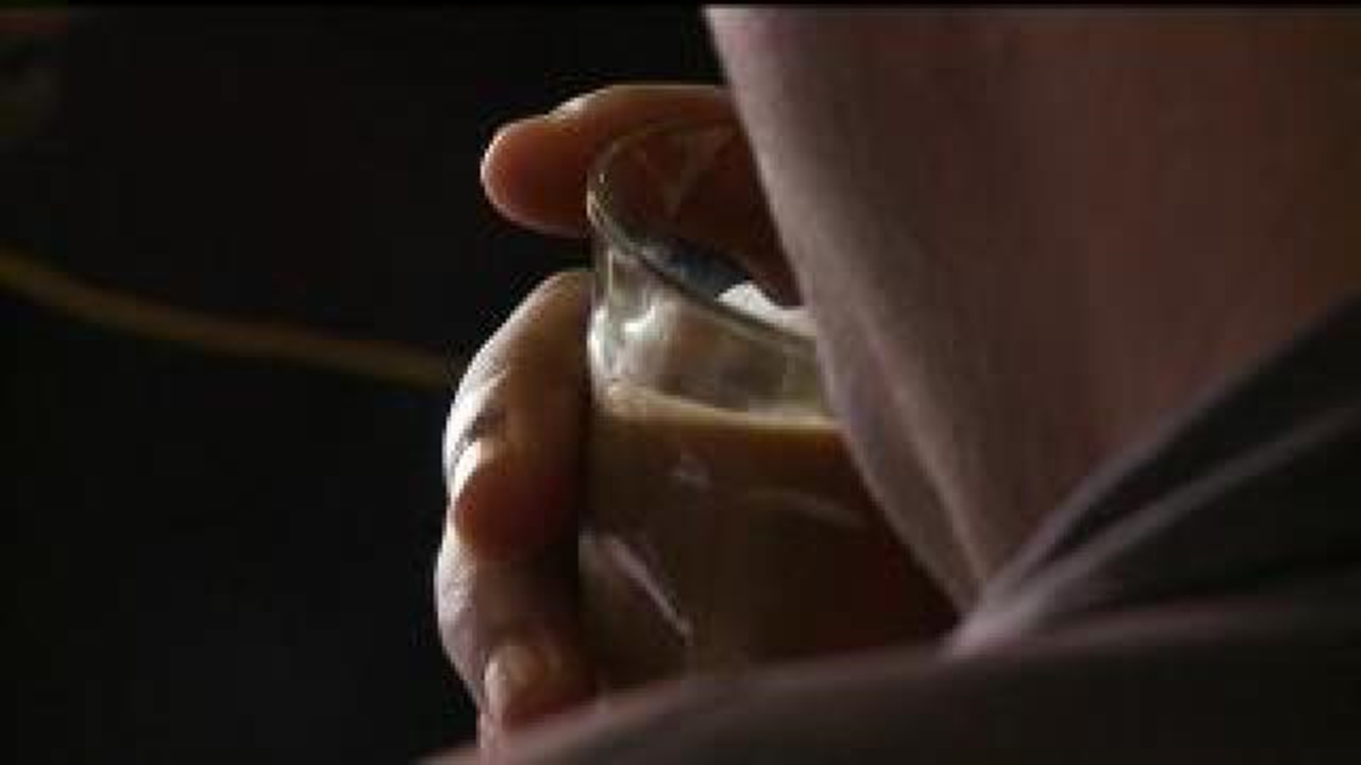 Coffee study links amount consumed to death risk