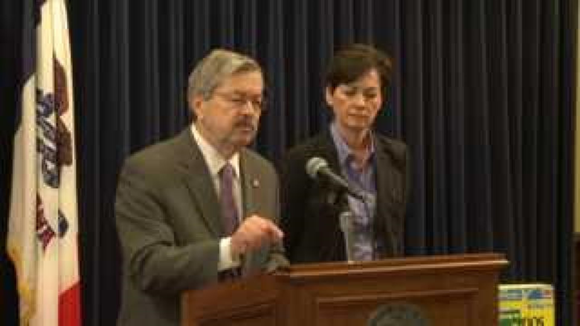 Iowa Gov. Branstad calls for investigation in ‘pink slime’ controversy