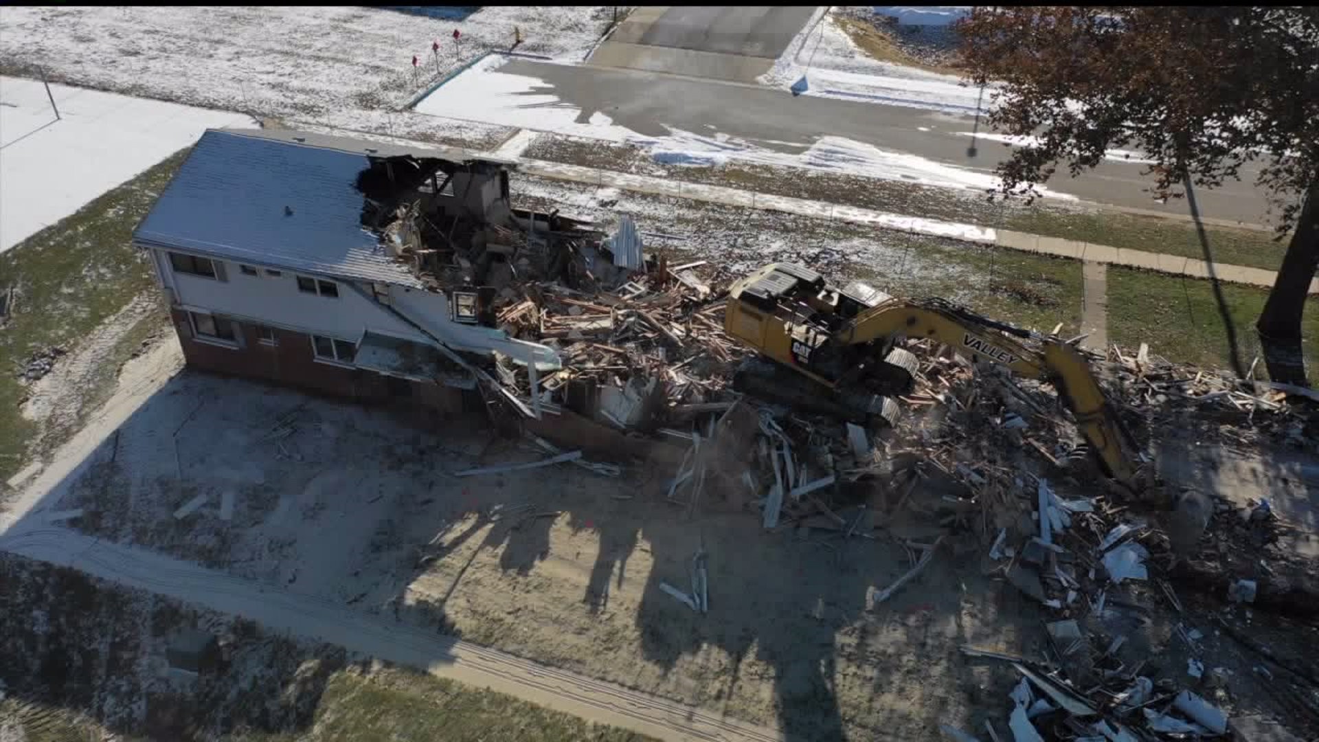 Lincoln Homes demolition underway in Rock Island