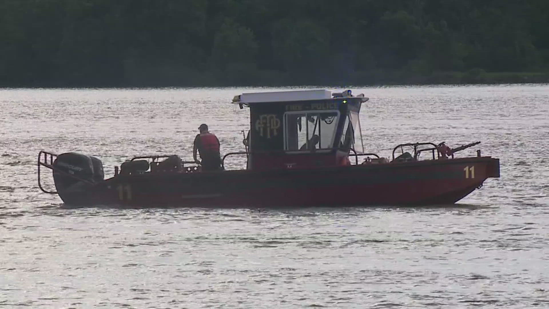A group of individuals had been just off Campbell’s Island, when several of them fell into the river. All were rescued except for one male victim, still missing.