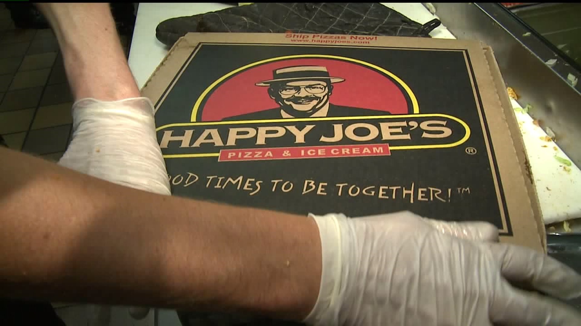 Pizzeria Happy Joe's is closing another location in Illinois, and Davenport road crews will be out along East Locust and Marquette Streets for repairs.