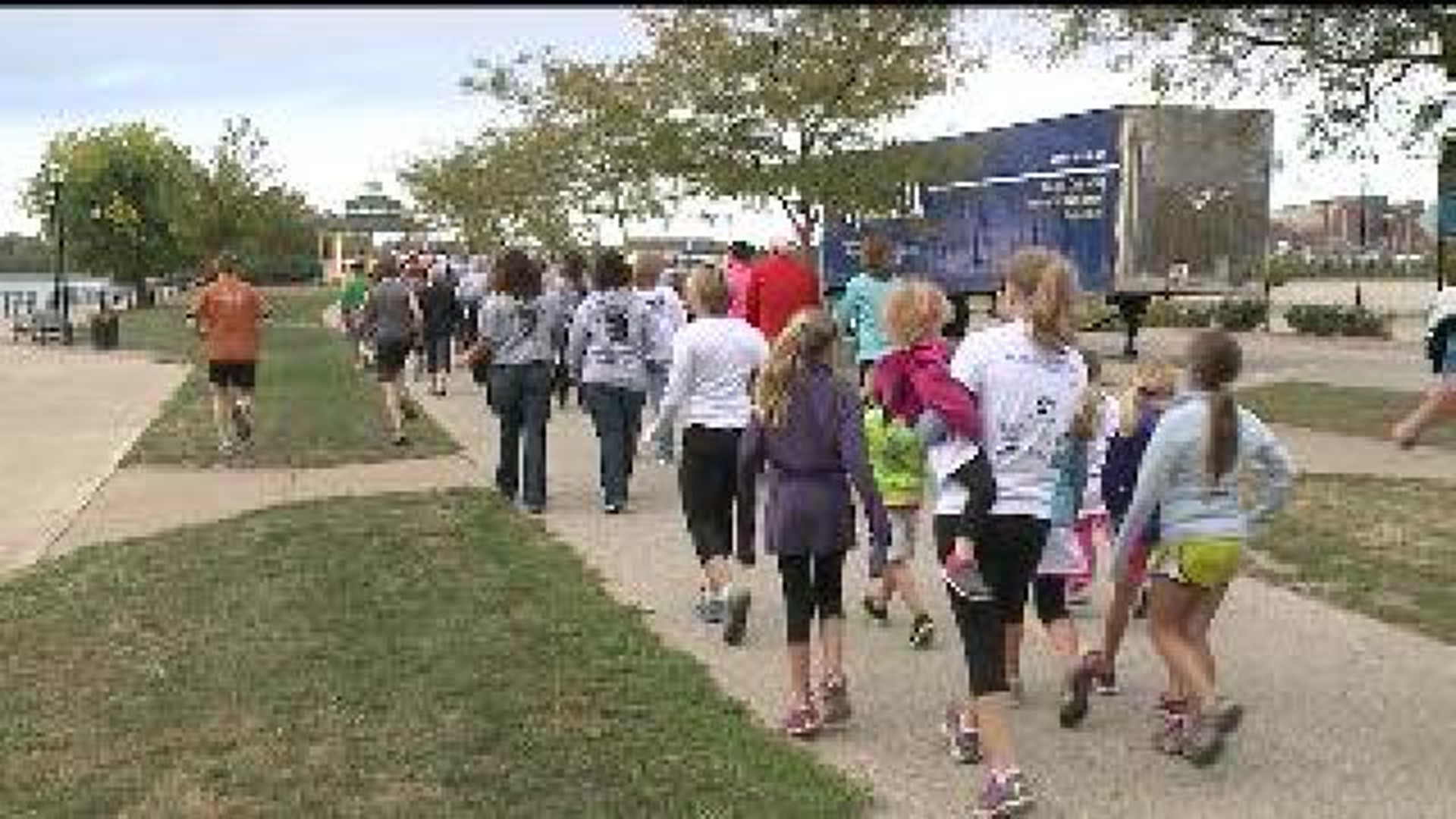 Iowa residents walk for wishes