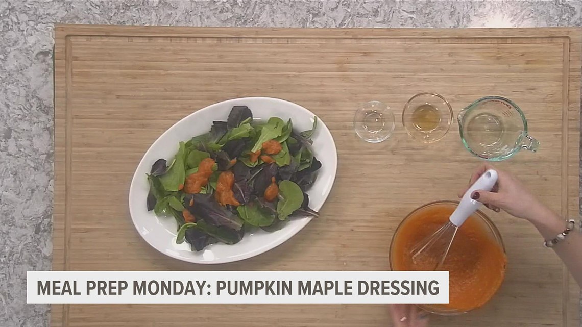 You only need 5 ingredients for this tasty pumpkin maple dressing