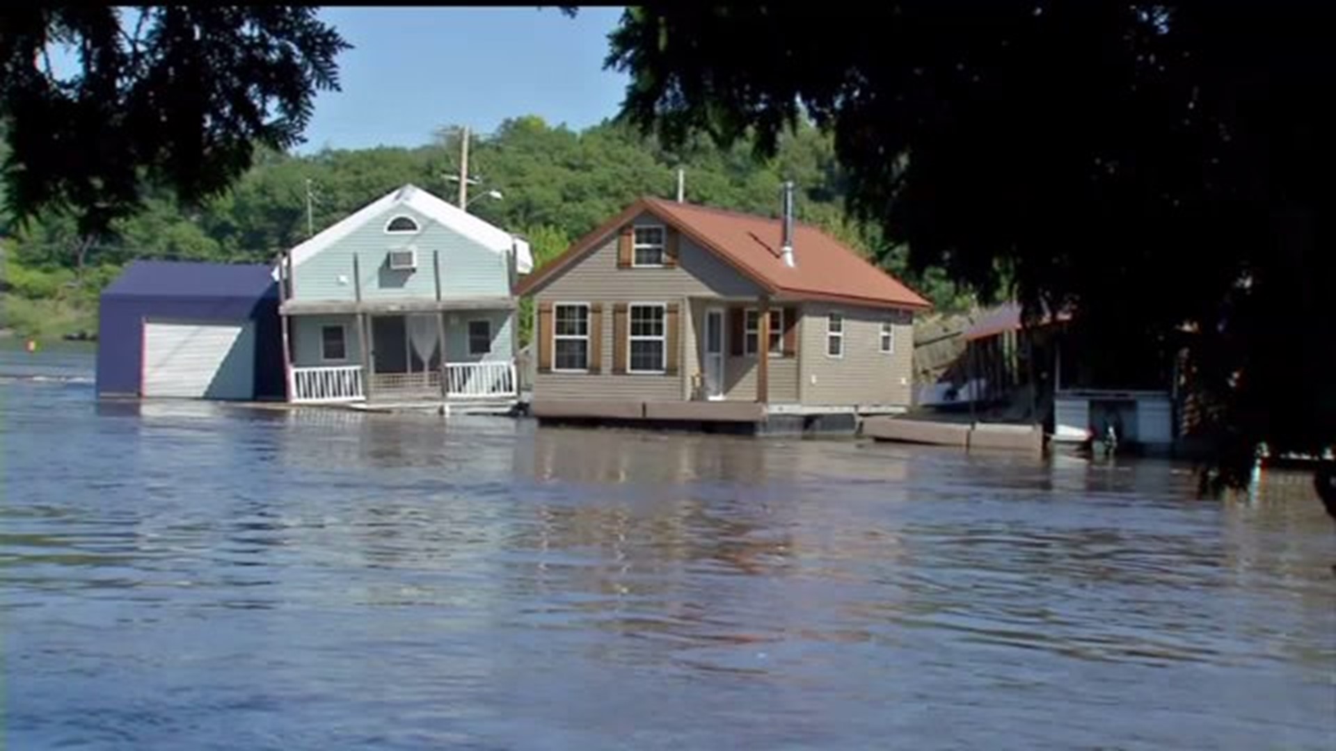 House boat damage due to flooding