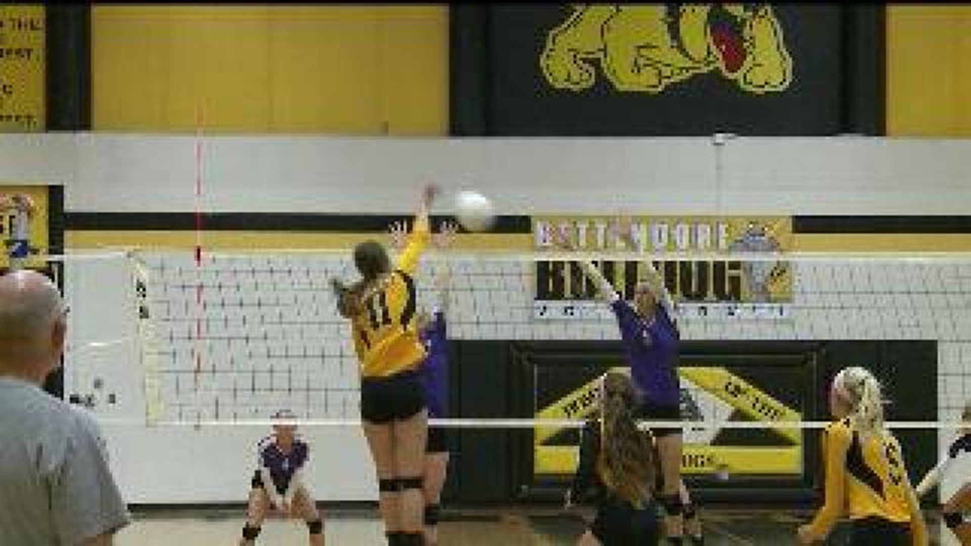 Bettendorf Volleyball Bests Muscatine