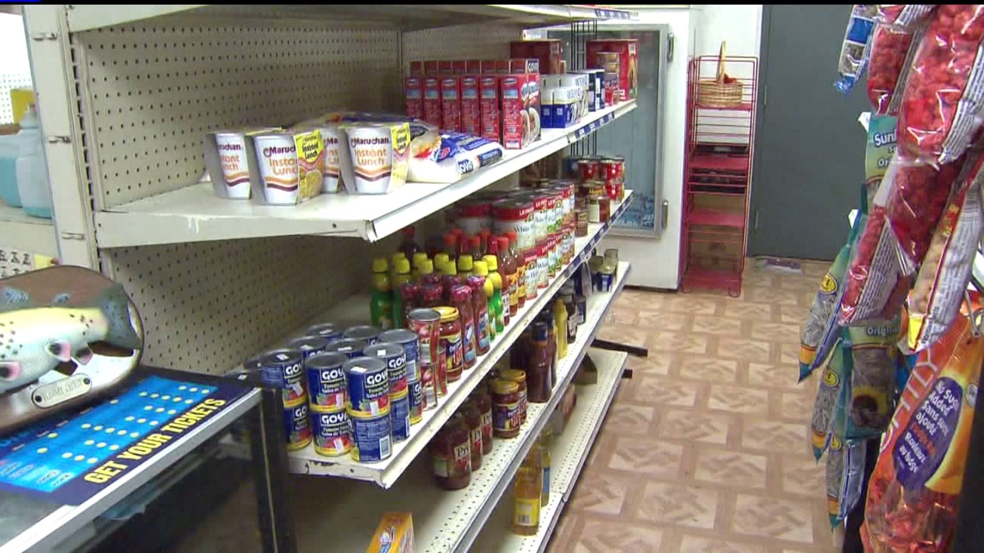 Food stamps cut to tens of thousands in Illinois
