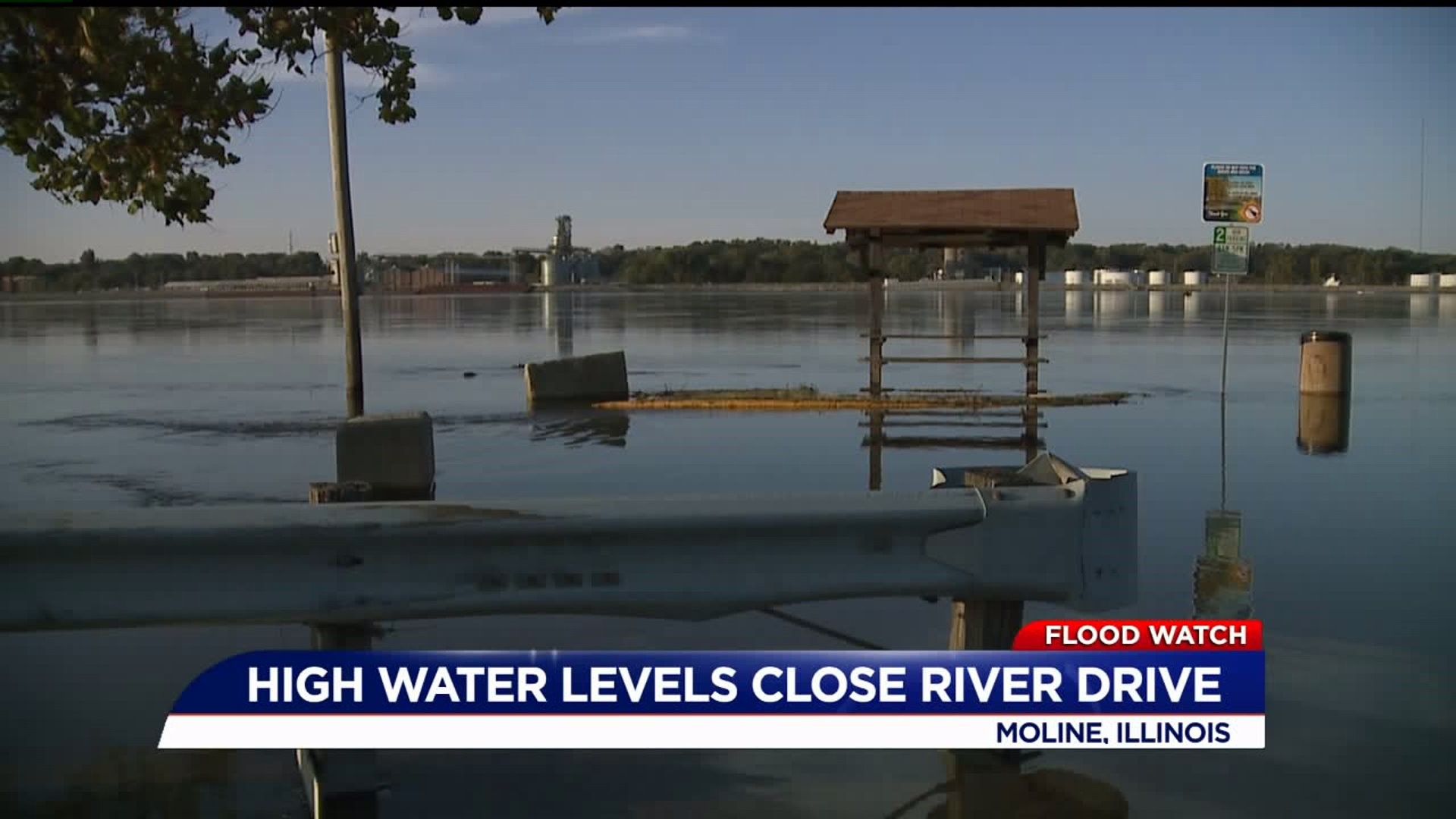 Flood waters force 2.5 miles of River Drive in Moline to close