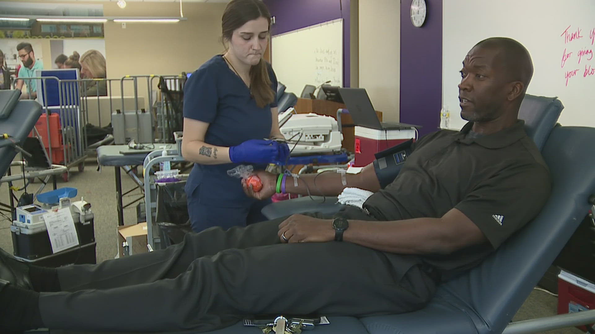 The organization has been sending platelets and red blood cells to patients in Texas.