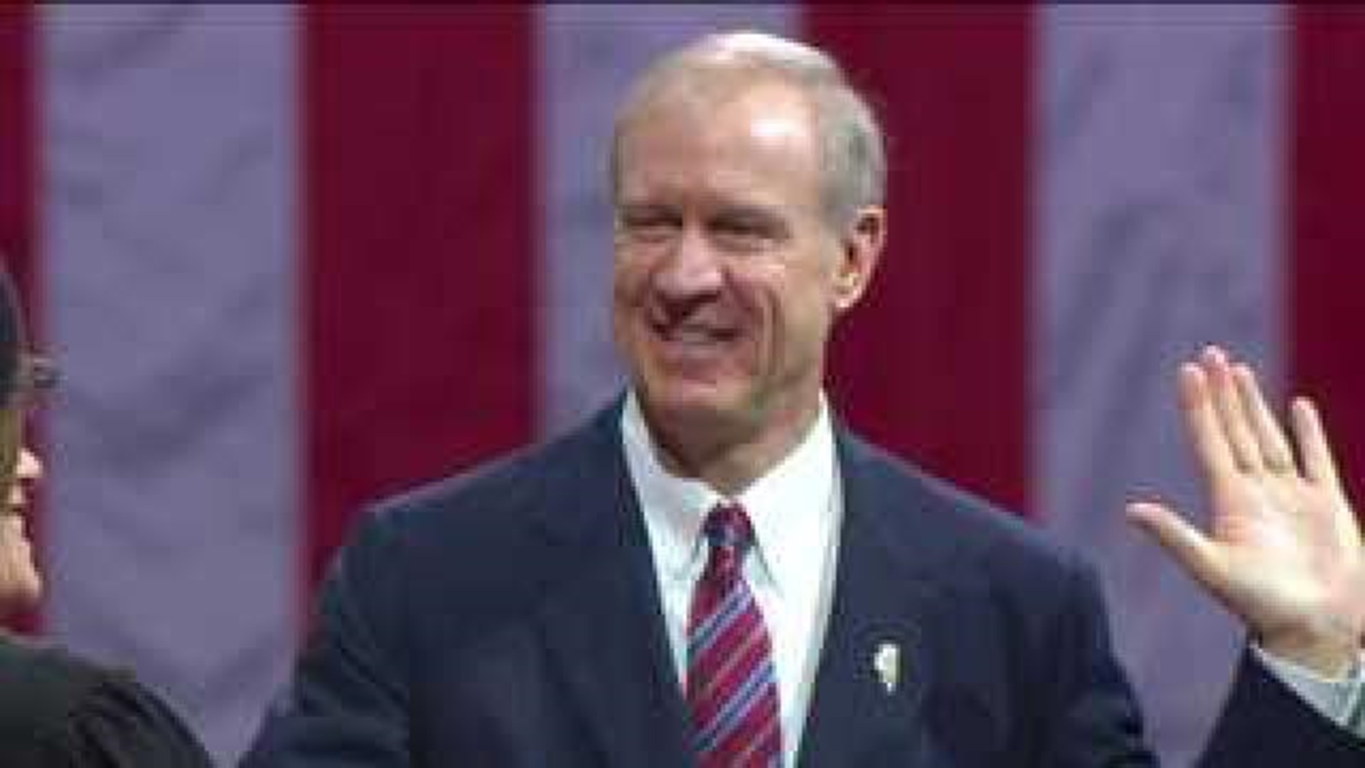 Bruce Rauner sworn in as Illinois governor