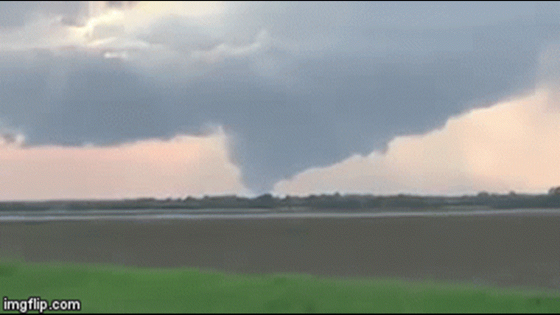 Video shows reported tornado moving through the Iowa City area