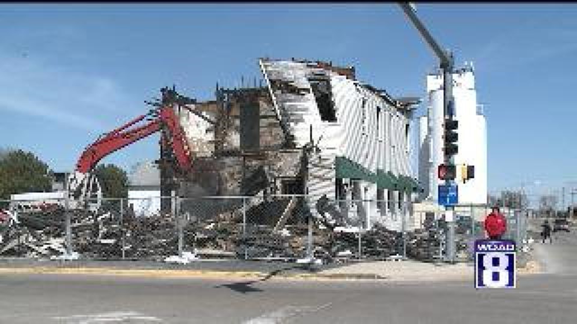 Del's Eatery and Pub Demolished