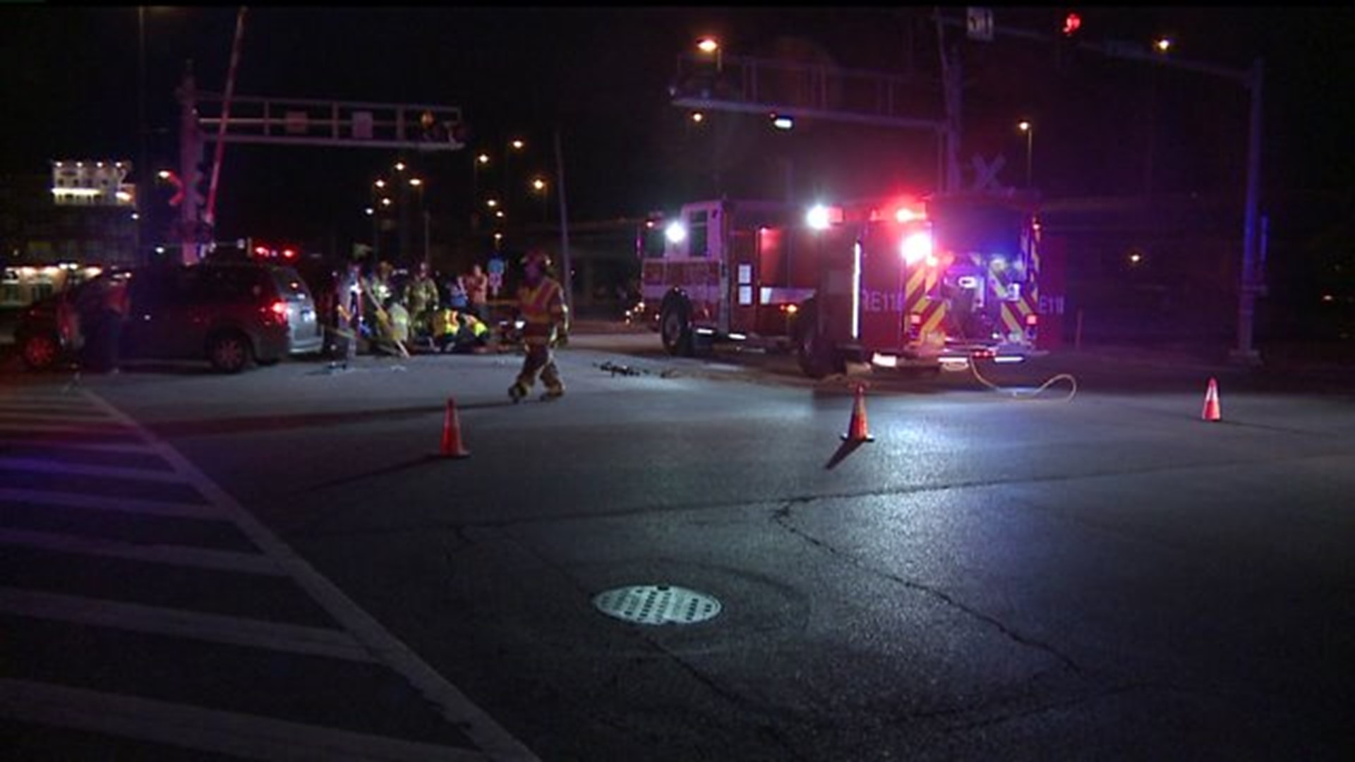 Two injured in downtown Moline crash