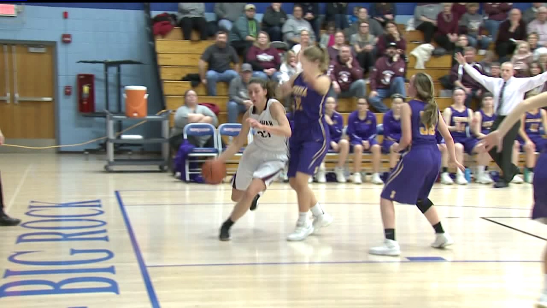 Annawan cruises to 54th straight win and Sweet 16