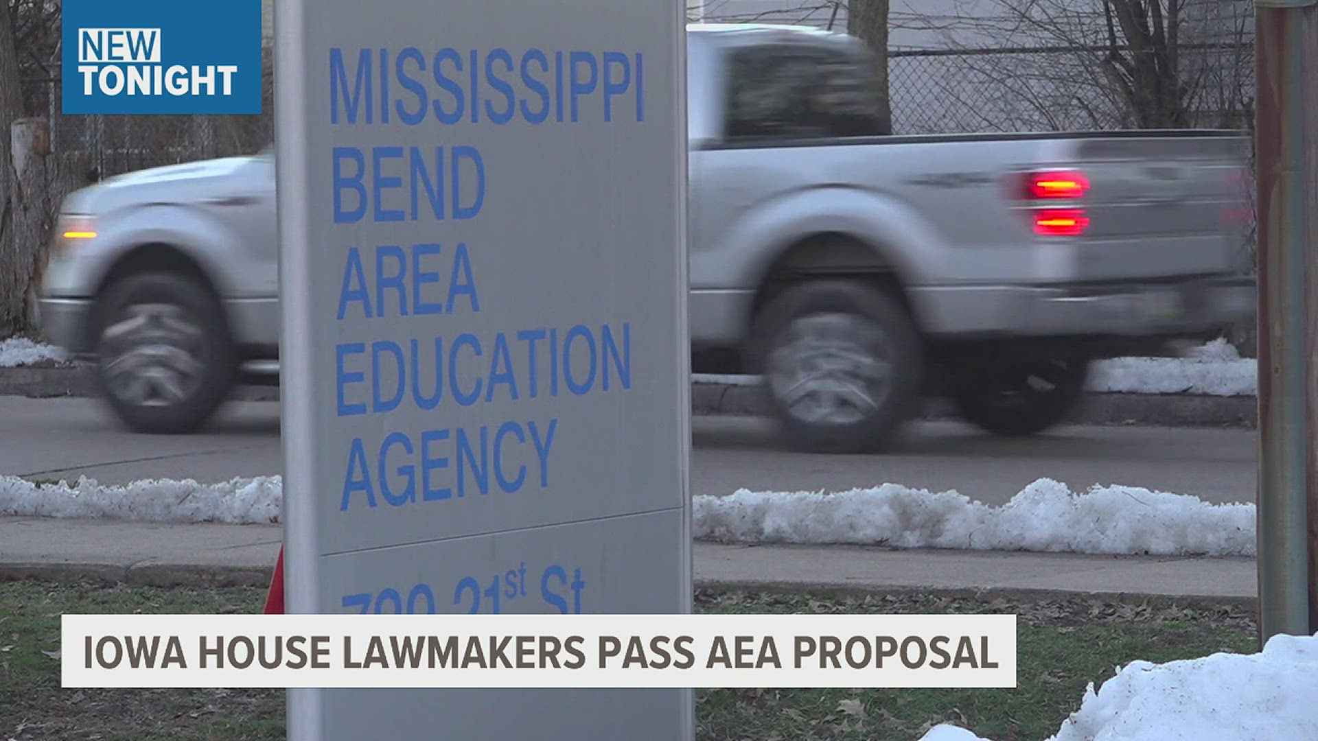 The bill would allow school districts to seek outside help fulfilling the services usually provided by AEAs.
