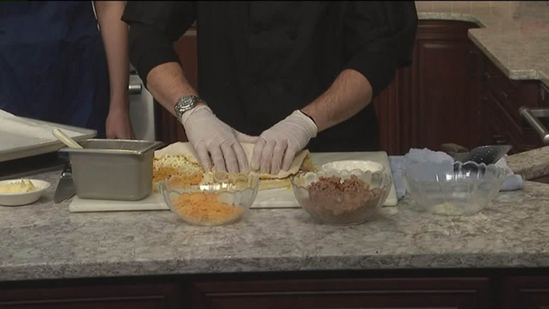 Johnny S Italian Steakhouse Demonstrates How To Make Sausage Bread Wqad Com