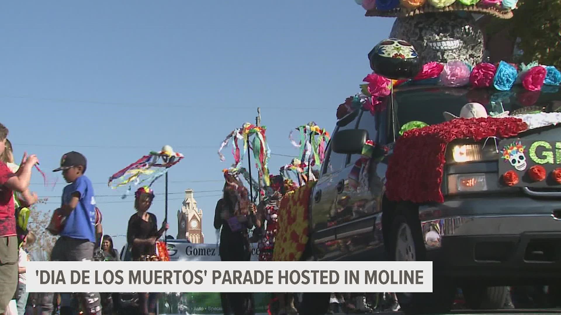 Mercado on Fifth hosts a 'Dia De Los Muertos Parade' to celebrate loved ones who passed away.