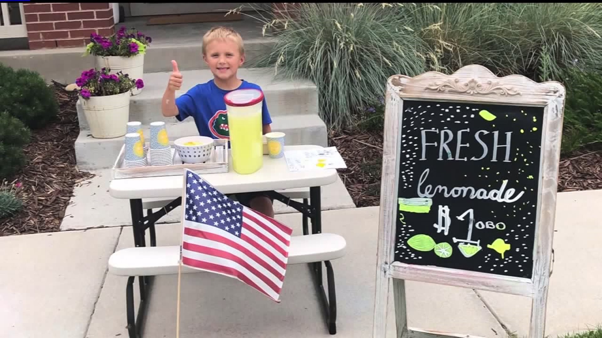 Denver boy sells lemonade to take mom on a date