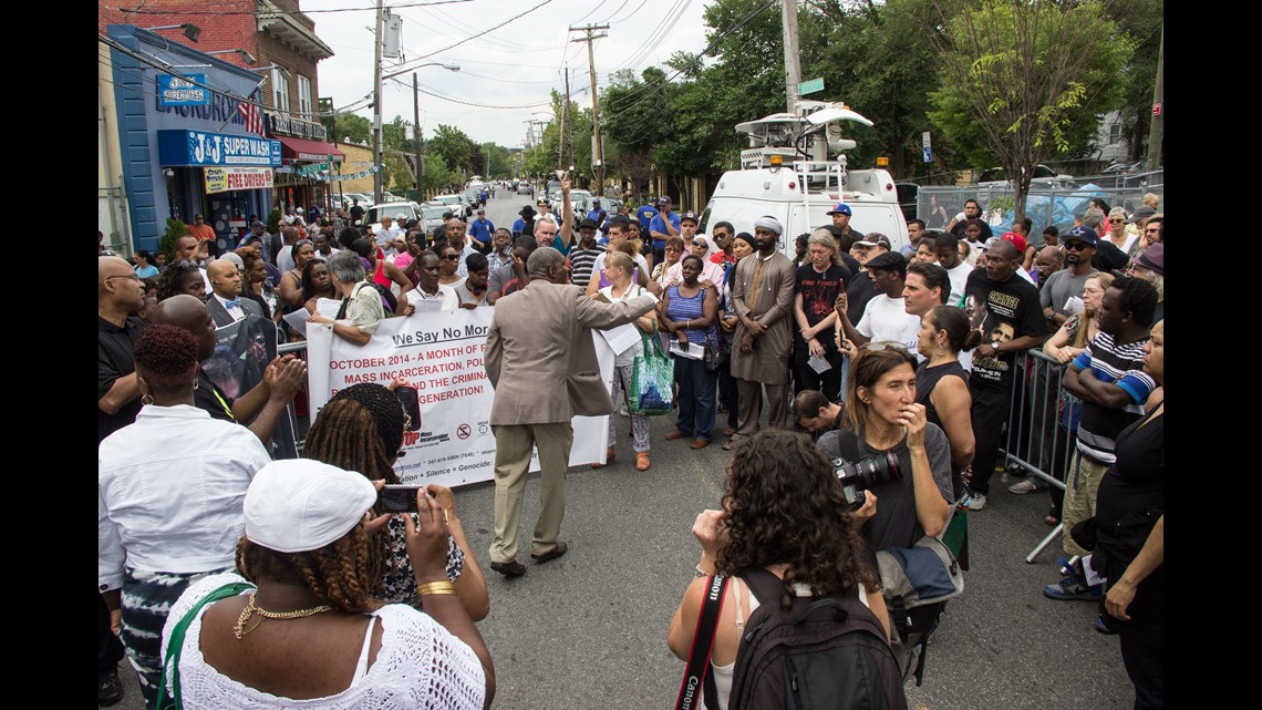 Choke hold by cop killed NY man, medical examiner says