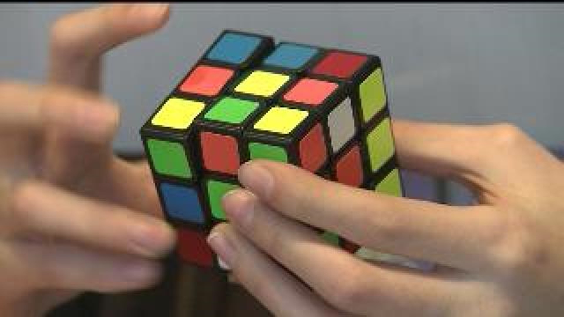 Rubik\'s cube competition comes to the QC
