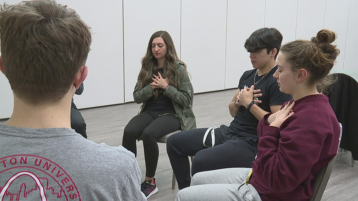 Haley DeGreve creates mental health group in Quad Cities - Vimarsana News