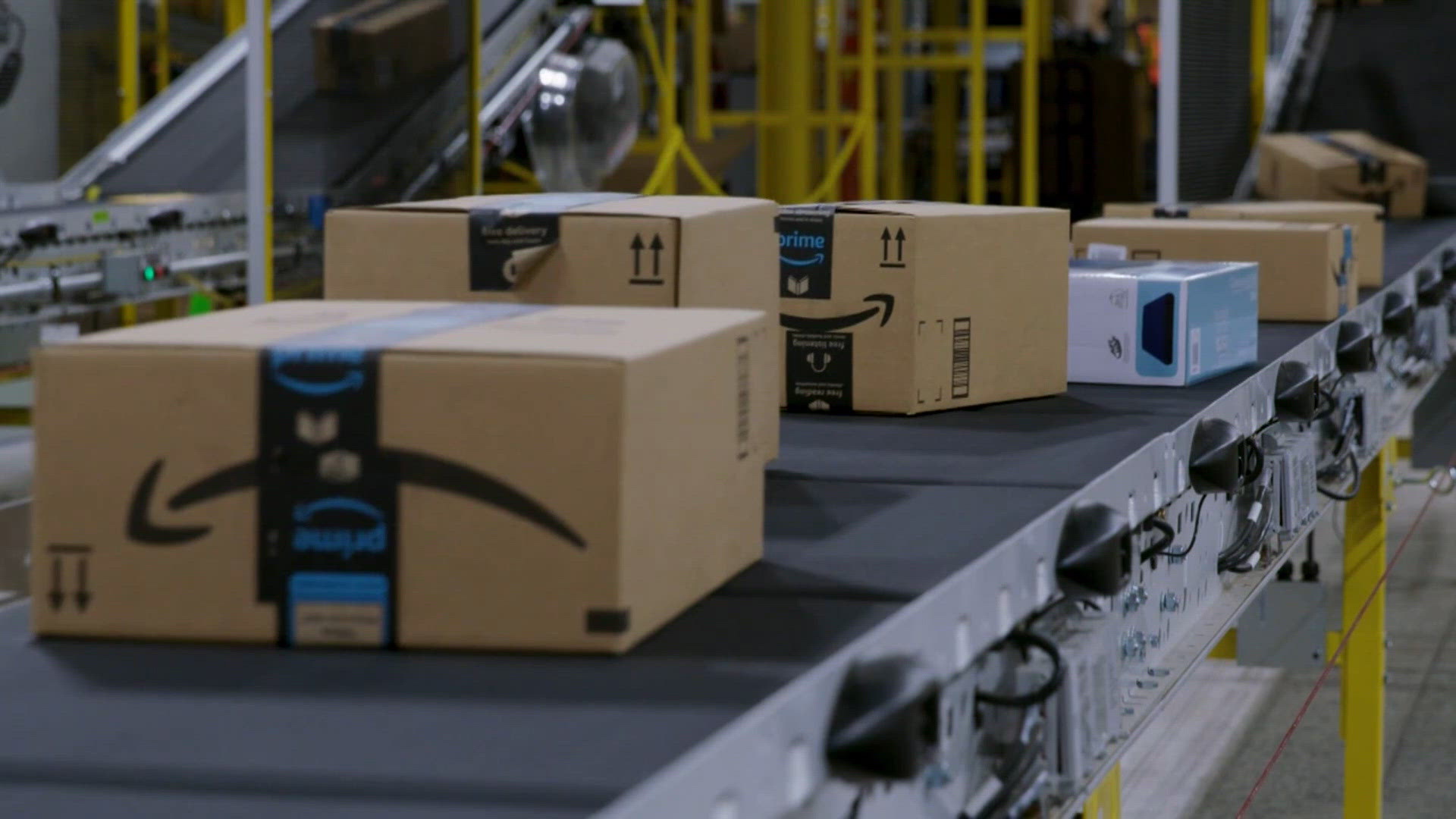 FTC Dark Pattern Crackdown: $2.5B Amazon Settlement Signals Strict Subscription Compliance Requirements for All E-Commerce Sellers