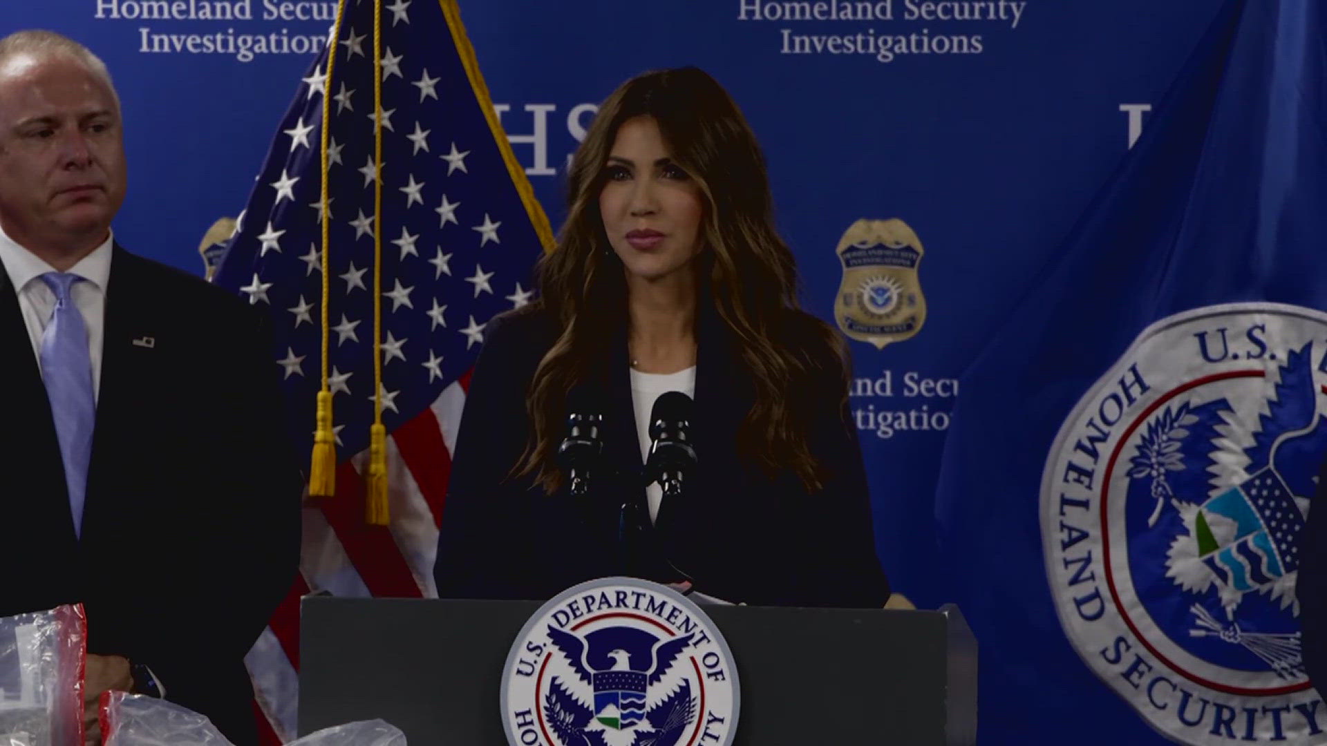 DHS Secretary Noem defends ICE tactics in second Illinois visit