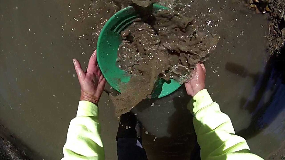 Prospectors find gold in Iowa and Illinois