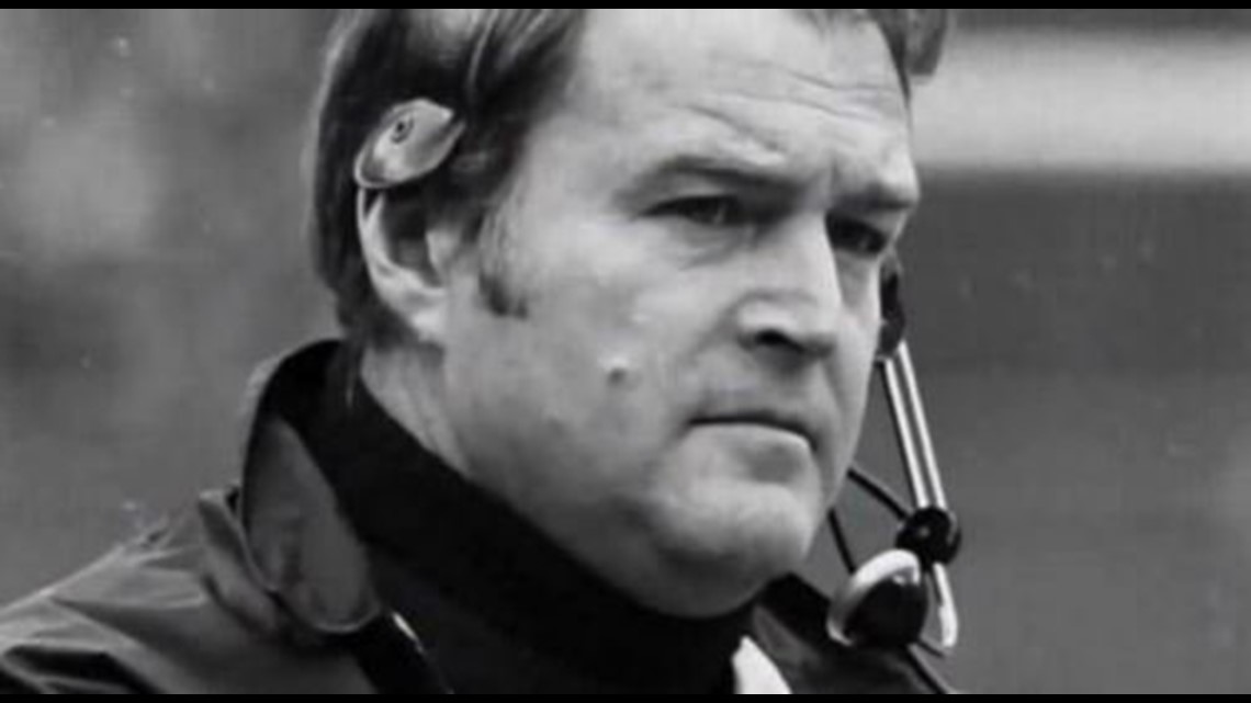 Steelers' Chuck Noll, coach with the most Super Bowl rings, dead at 82