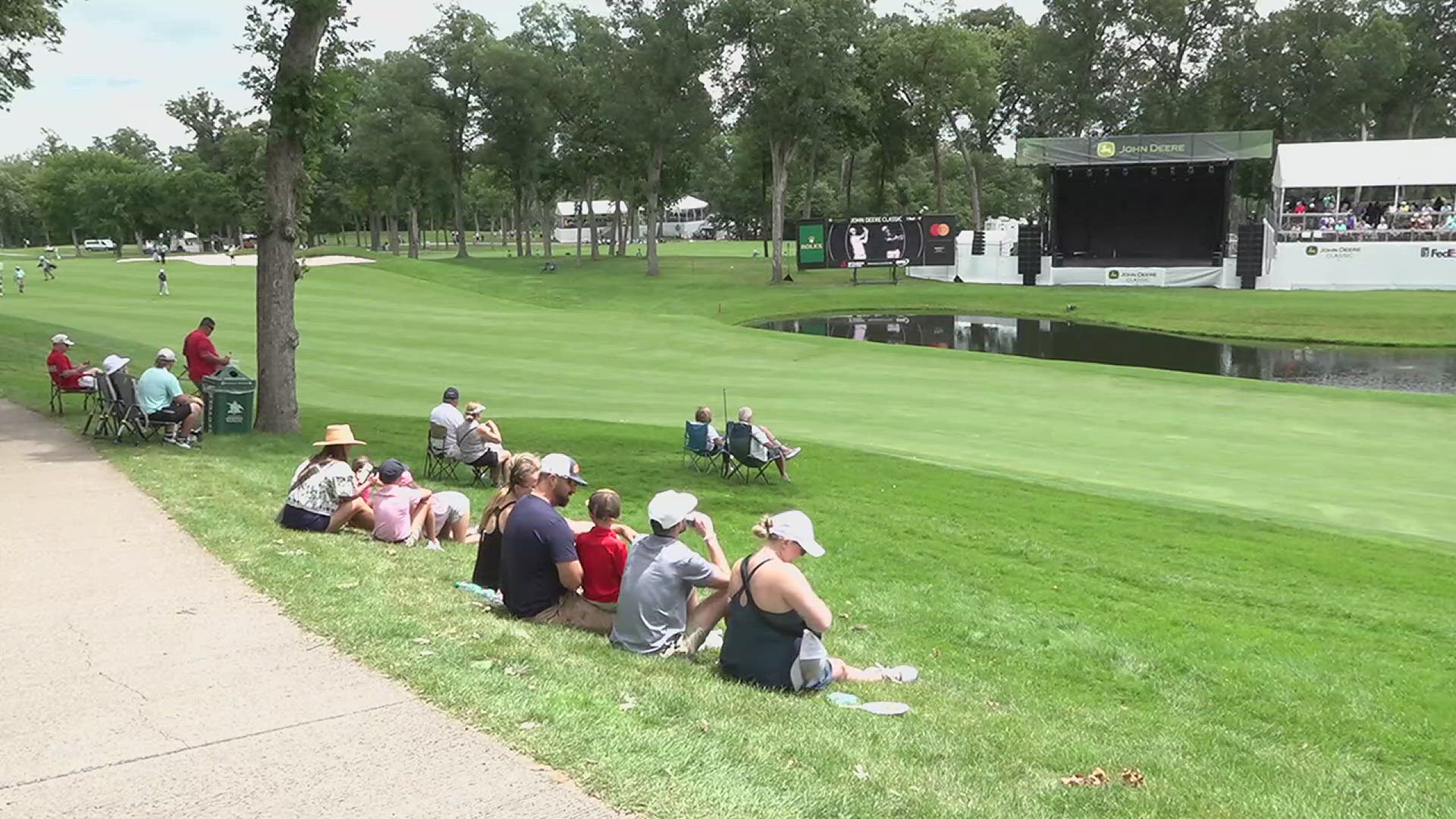 News 8's Ava Hedges explains how to make sure you're ready for the Counting Crows and Lainey Wilson concerts this weekend at TPC Deere Run.