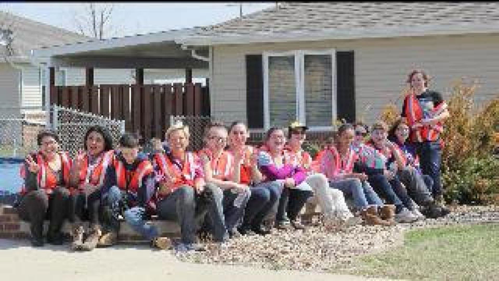 Local students help with Washington IL cleanup effort