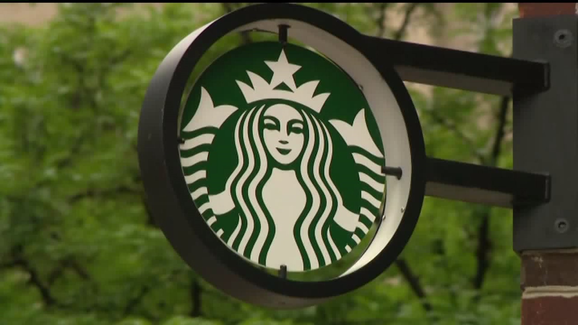 Starbucks closes all locations for training