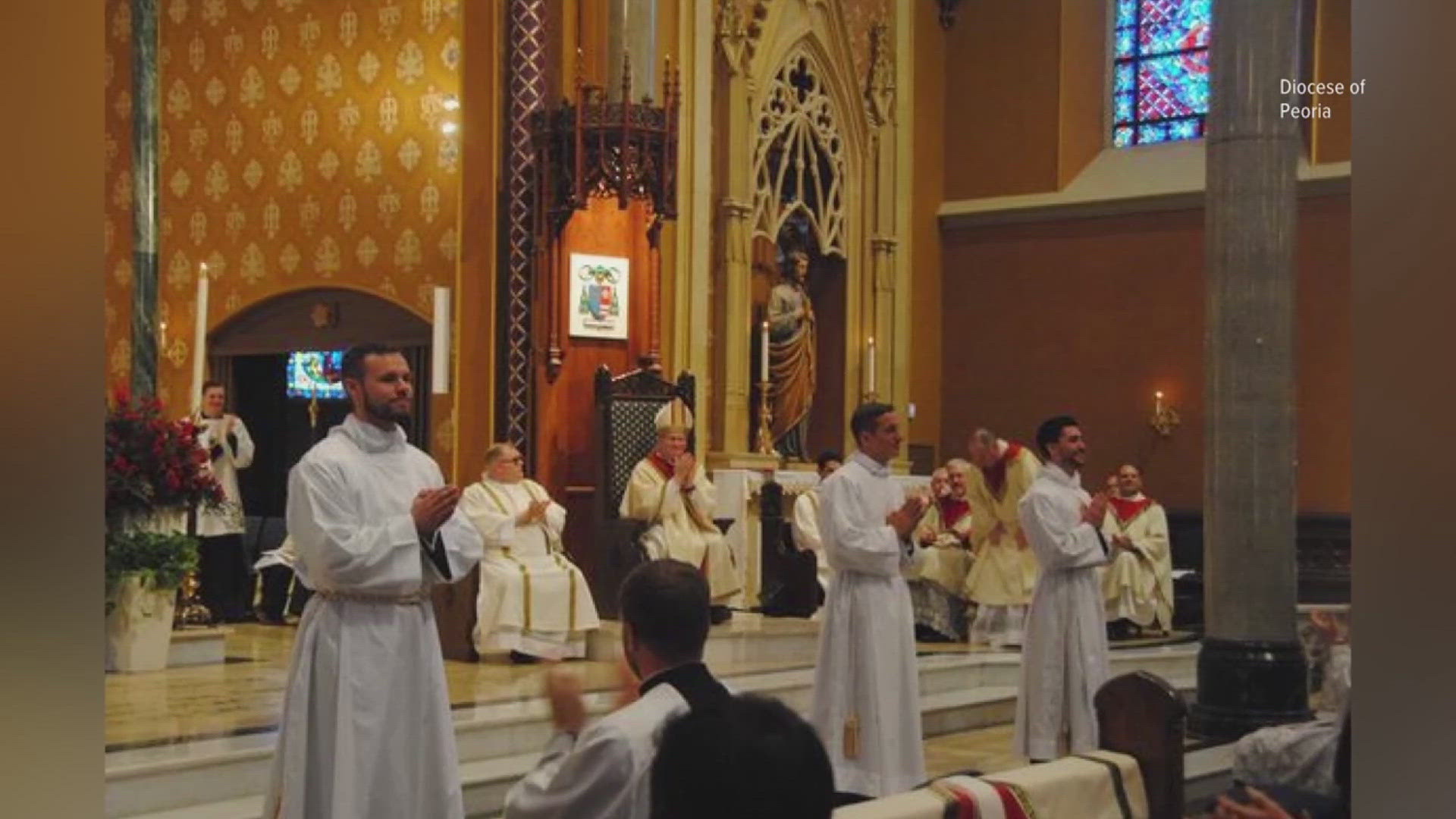 Adult conversions to Catholicism surge across U.S., data shows | wqad.com