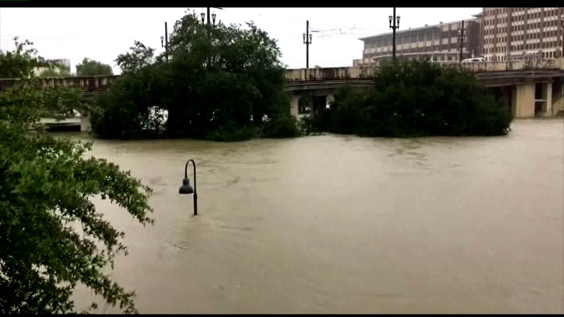 Harvey makes second landfall along Louisiana-Texas border