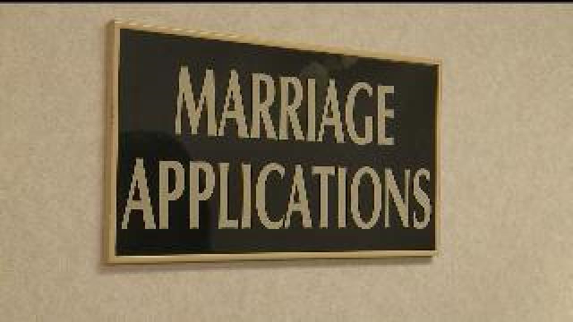 Iowa counties losing thousands on marriage licenses