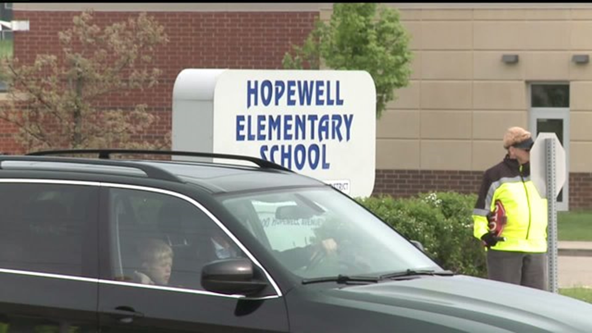 Stranger approaches student at Hopewell Elementary