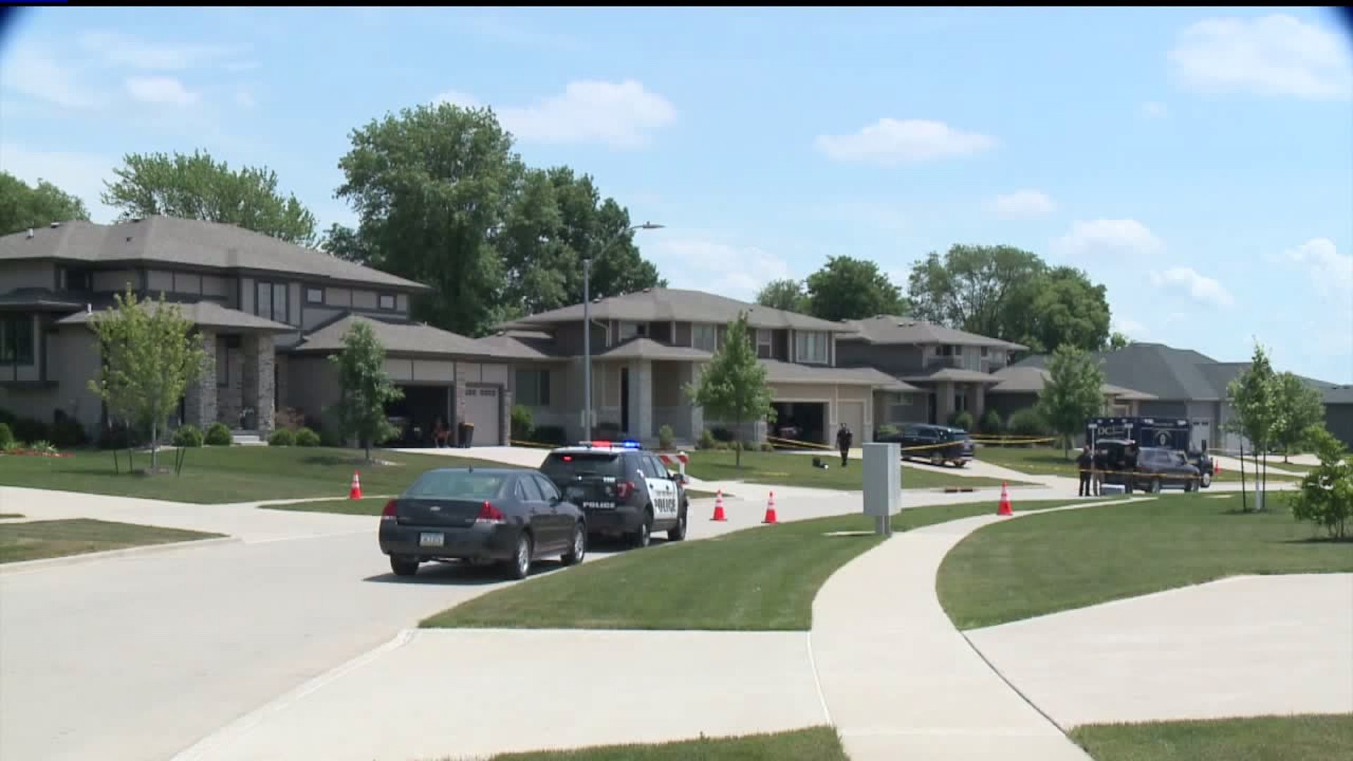 Family of four shot and killed in West Des Moines neighborhood