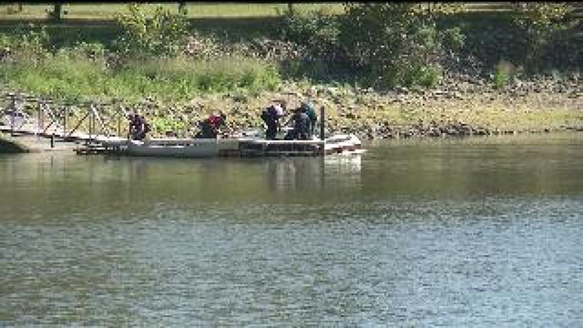 Boater rescued from Mississippi River