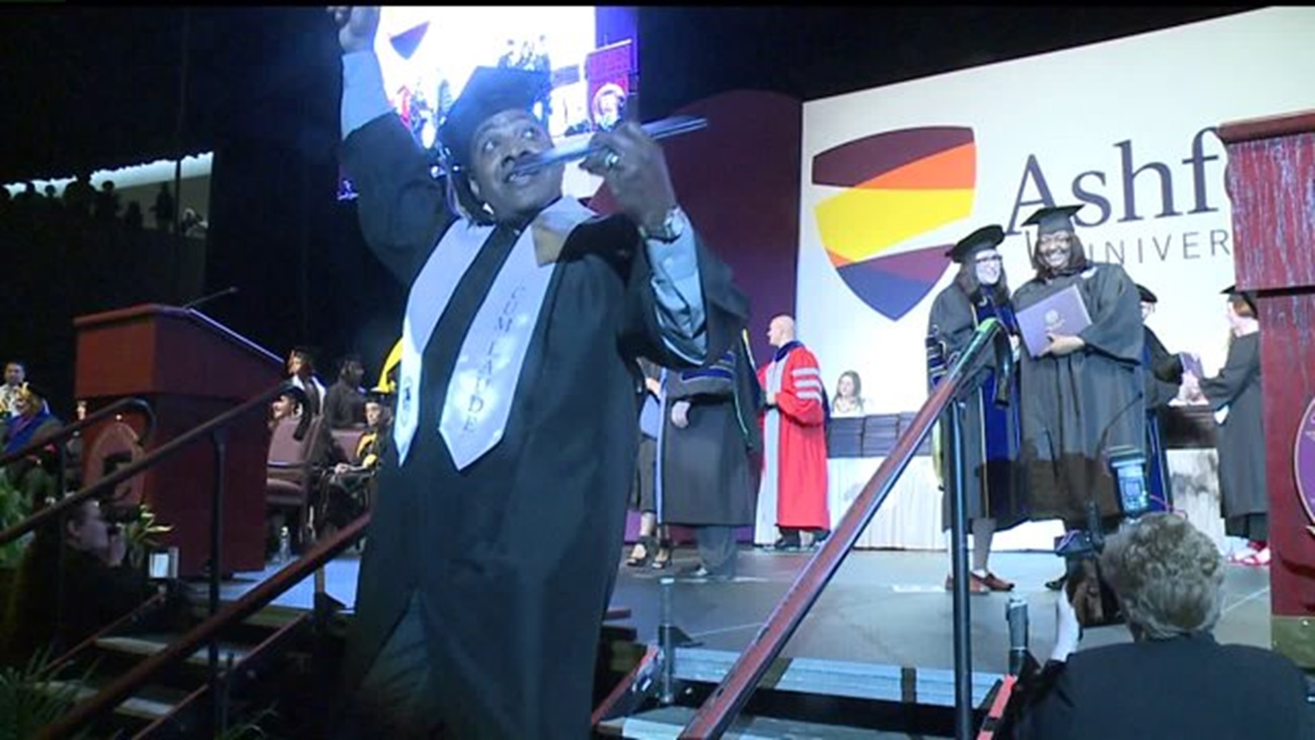 1,100 Ashford University grads get their diplomas