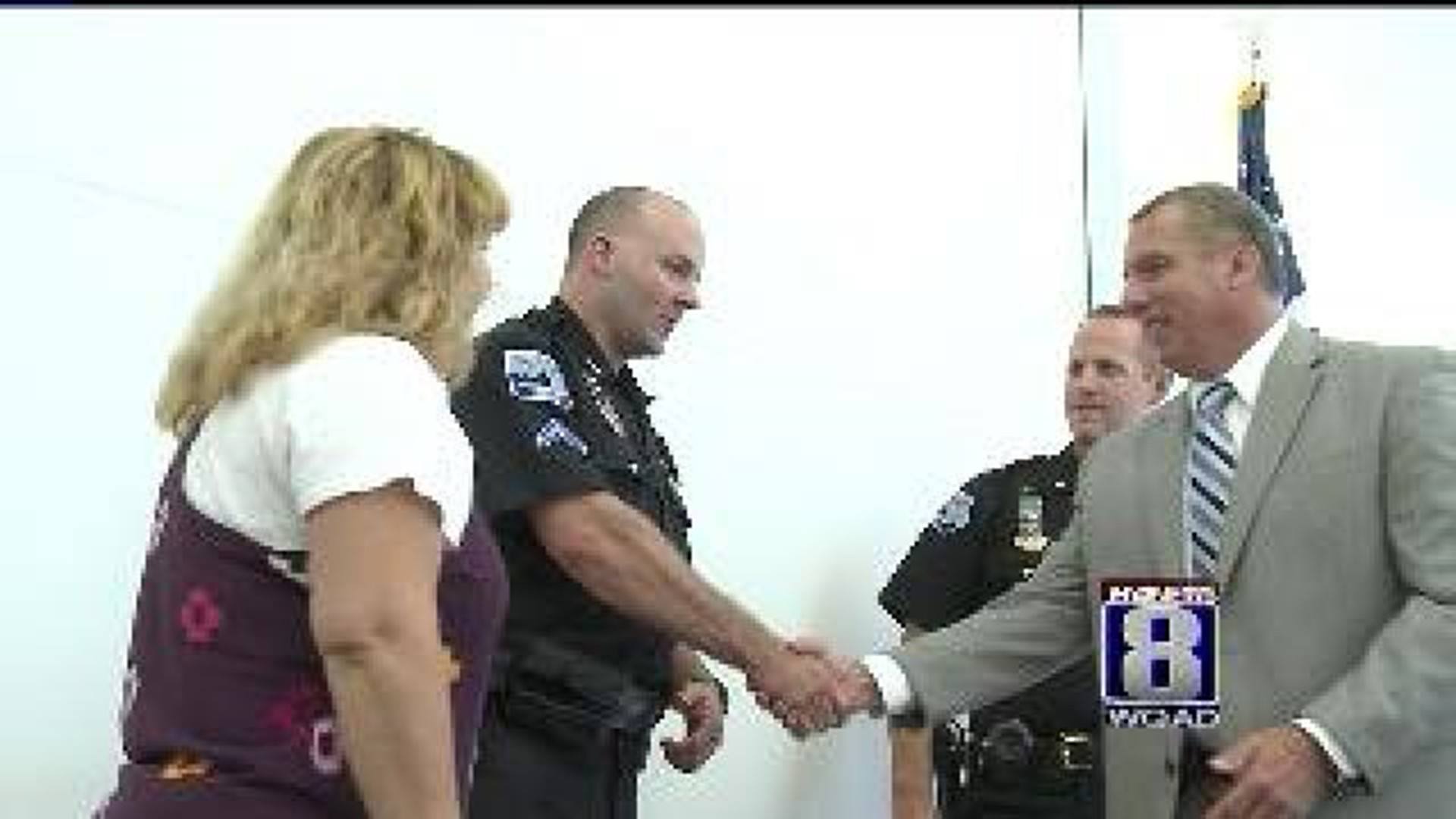 Davenport promotes police officers