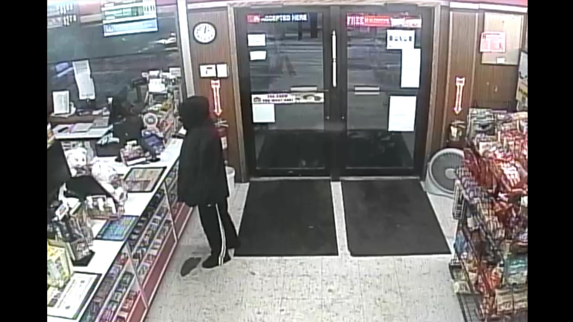 Photos Dixon Casey’s store robbed