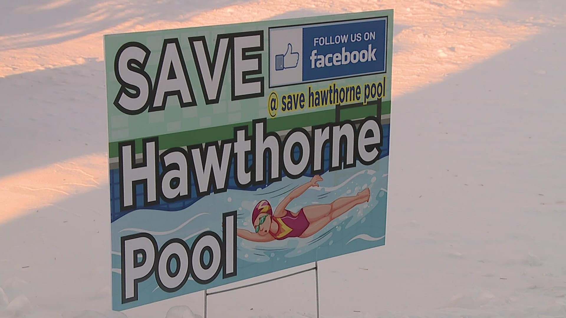 Galesburg City Council is considering closing Hawthorne Pool, an 80-year-old public pool, but over 1,200 people have signed a petition asking for it to remain open.