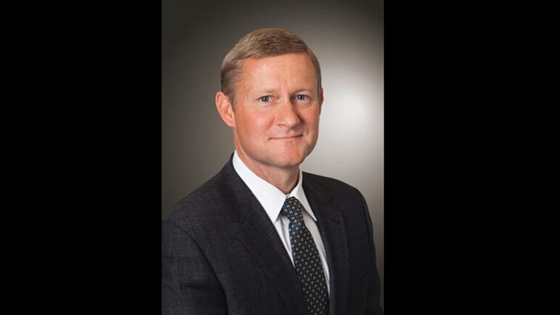 John Deere elects new CEO to start in November
