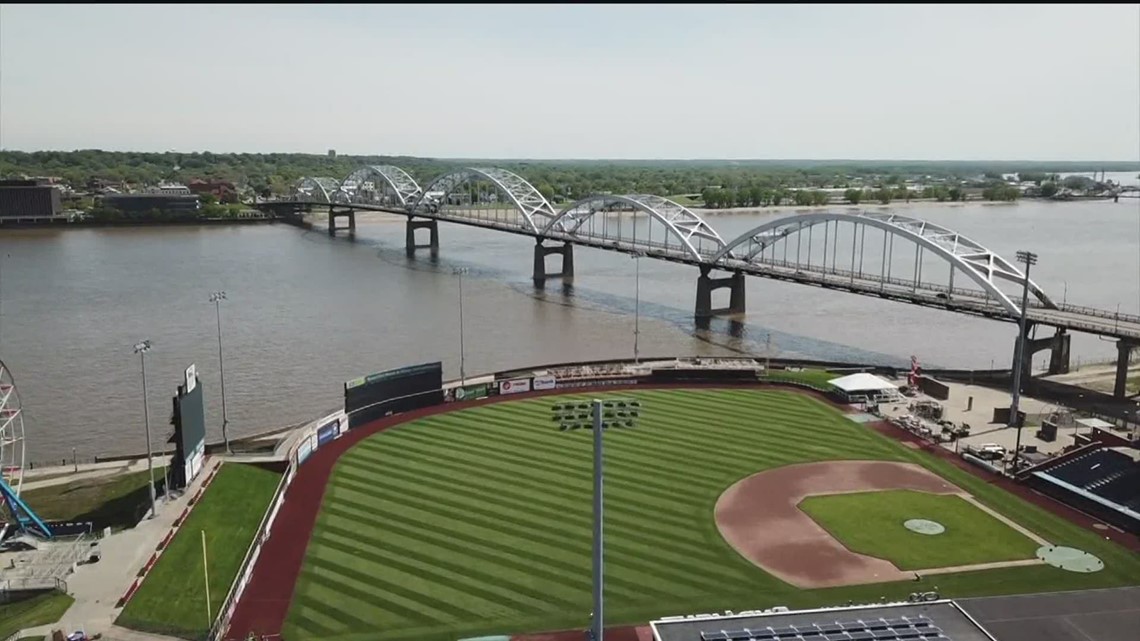 Quad Cities River Bandits on X: The Governor would be delighted if you  would join him for today's afternoon showing of River Bandits baseball. ⚾️:  @peoriachiefs ⏰: 1:35pm CT 🏟 : Dozer